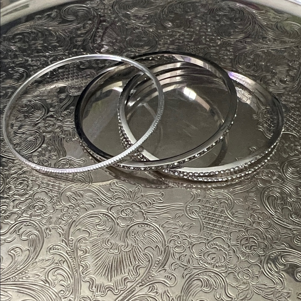 Elegant Silver Bracelet Set